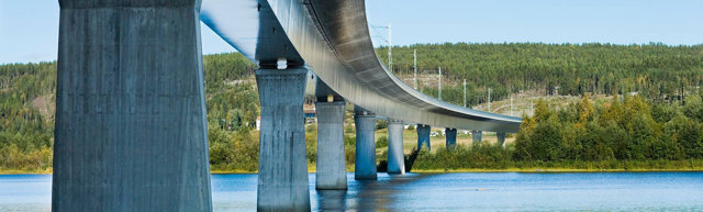 04 Infrastruktur Bro 2010 01 14 Ångermanälven Järnvägsbro 2656 Large 2650X800